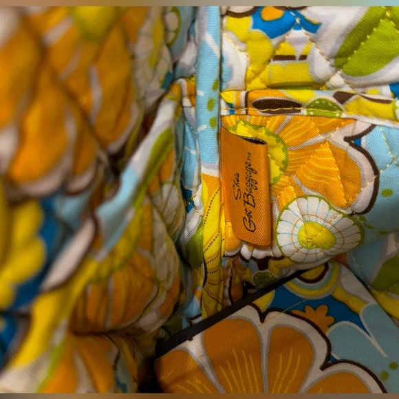 She's Got Baggage Large Yellow Print Multi-Pocket Sunflower Tote Bag - Picture 5 of 6